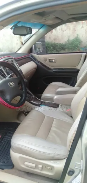 Toyota Highlander 2005 Silver