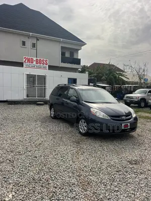 Toyota Sienna LE 4WD 2007 Gray