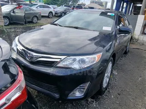 Toyota Camry XLE 4dr Sedan (2.5L 4cyl 6A) 2012 Black