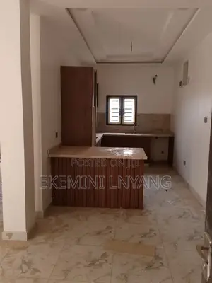 3bdrm Apartment in Idu Industrial for rent