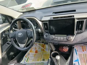 Toyota RAV4 Limited AWD (2.5L 4cyl 6A) 2016 Gray