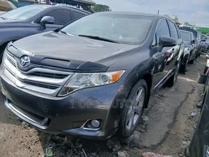 Toyota Venza XLE AWD V6 2013 Gray