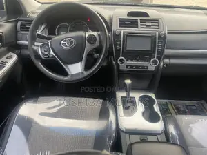 Toyota Camry SE Sport 4dr Sedan (2.5L 4cyl 6A) 2014 Gray