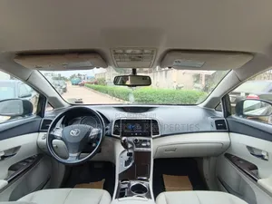 Toyota Venza AWD 2010 Black