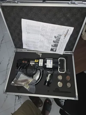 Enerpac Sp-35s Hydraulic Hole Punch Kit.