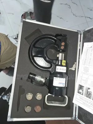 Enerpac Sp-35s Hydraulic Hole Punch Kit.