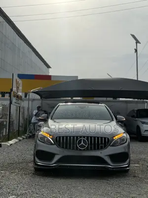 Mercedes-Benz C400 4Matic AWD Sedan (3.0L V6 7A) 2015 Gray