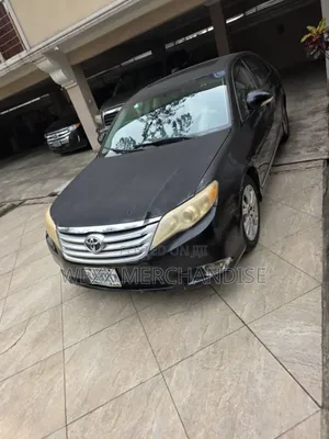 Toyota Avalon Limited Sedan FWD (3.5L 6cyl 6A) 2012 Black