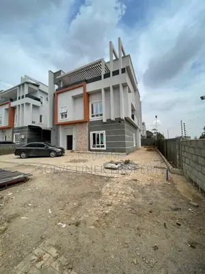 5bdrm Duplex in Kubwa for sale