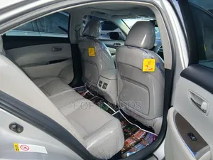 Lexus ES 350 2010 Silver