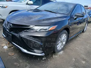 Toyota Camry SE Nightshade 2022 Black