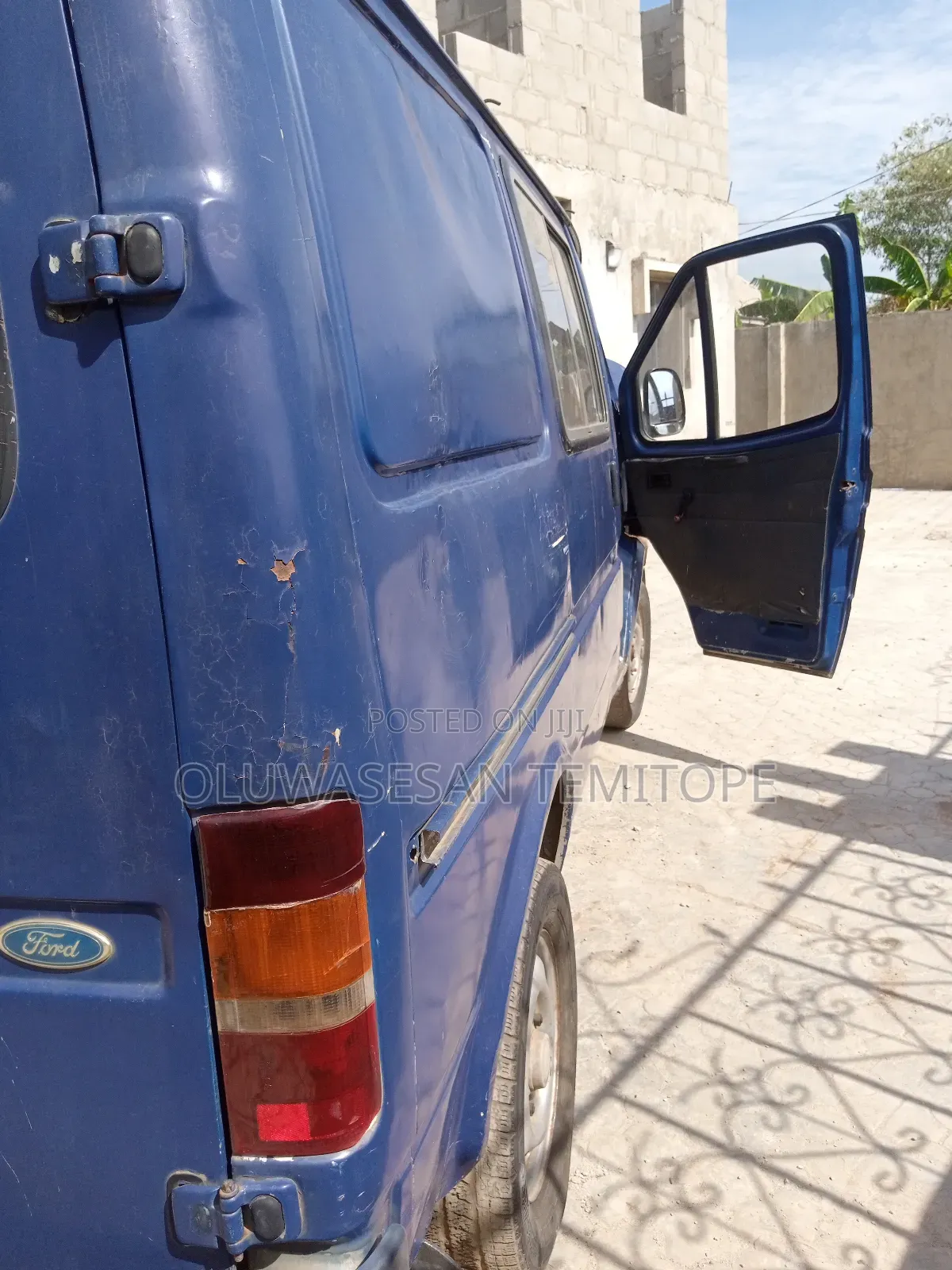 Ford Transit 1996 Blue