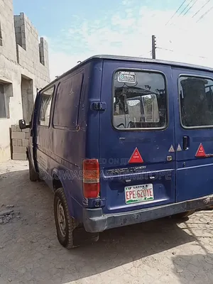 Ford Transit 1996 Blue
