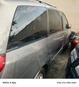 Toyota Sienna XLE Limited 2005 Gray