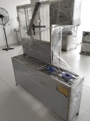 Semi Automatic C Way Gallon Filling Machine