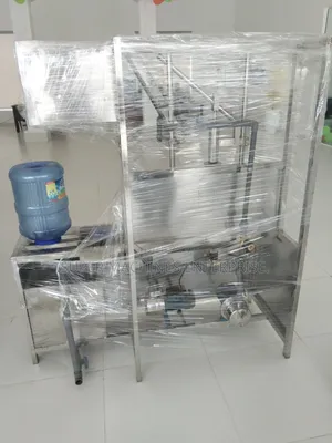 Semi Automatic C Way Gallon Filling Machine