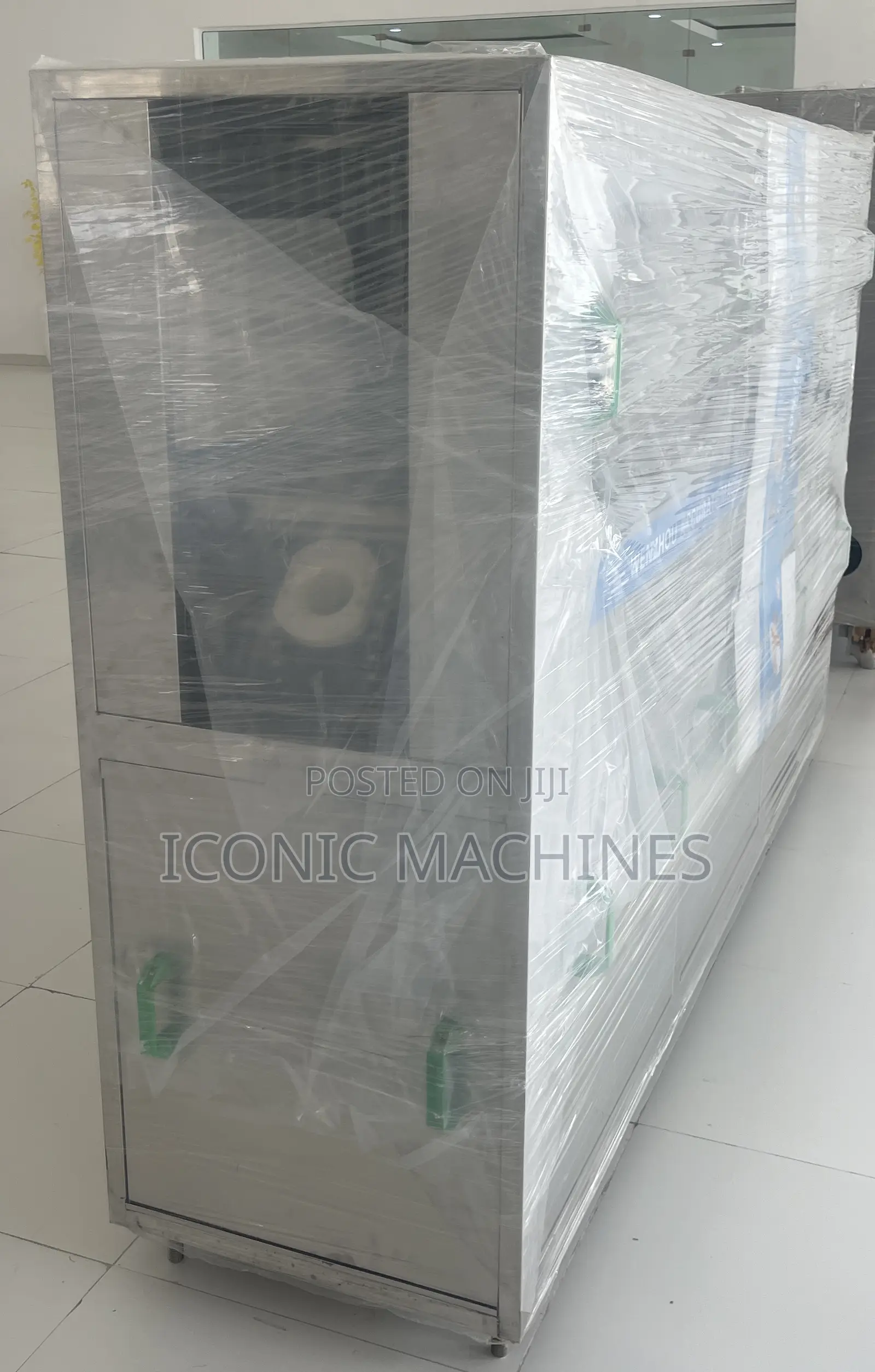 Fully Automated Washing , Filling and Capping Machine