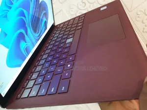 Laptop Microsoft Surface 8GB Intel Core i5 SSD 256GB