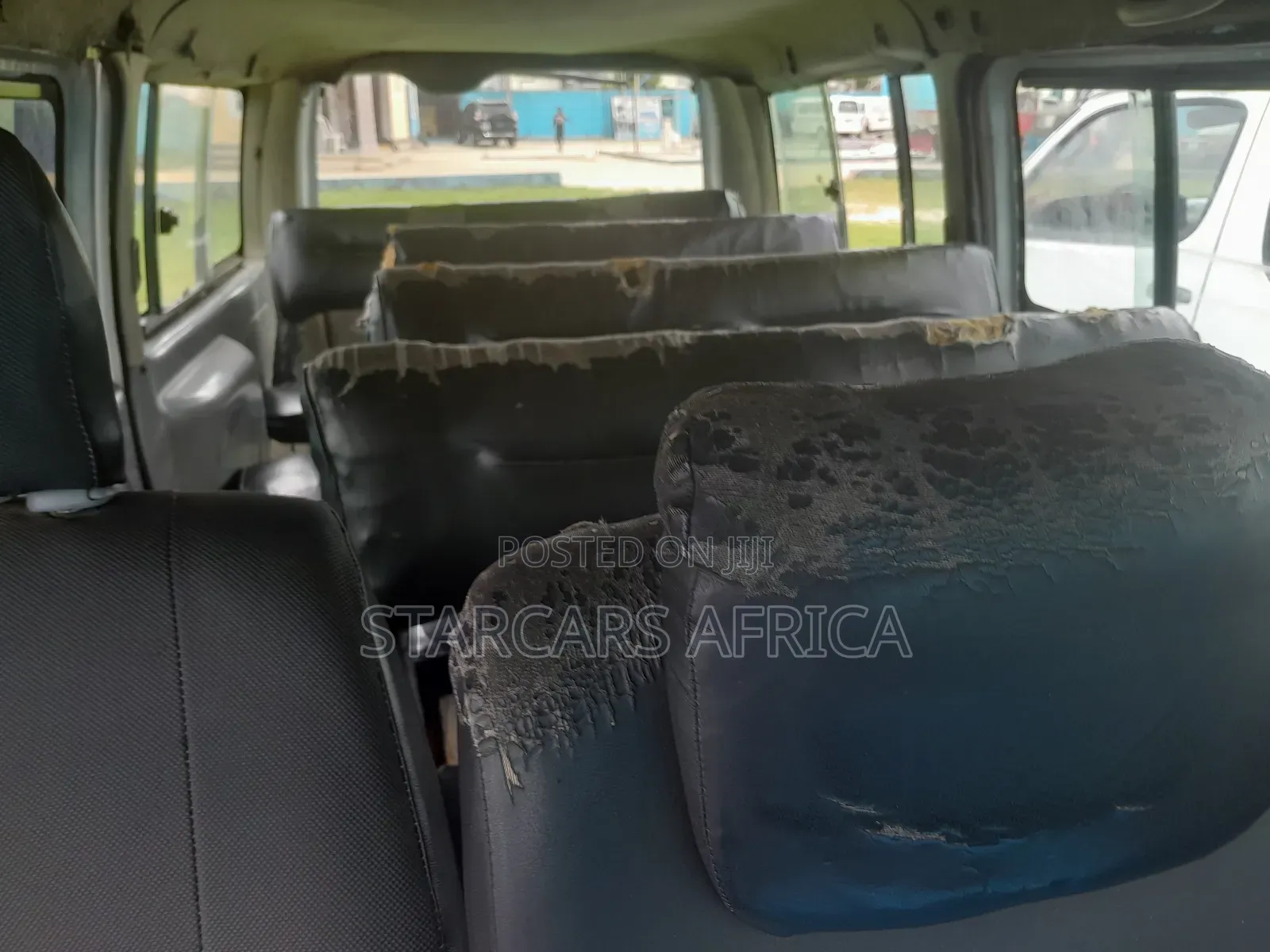 Toyota HiAce 2010 White