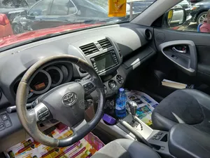 Toyota RAV4 3.5 Limited 4x4 2010 Red