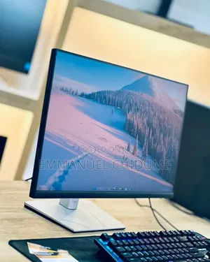 24 Inches Ips Dell Flameless Monitor With Type C Port