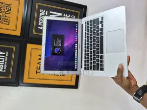 Laptop Apple MacBook Air 2017 8GB Intel Core i5 SSD 256GB