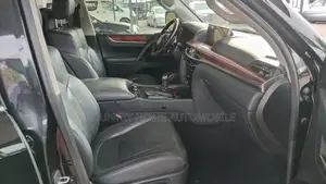 Lexus LX 570 (5 seats) AWD 2018 Matt Black