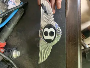 Bentley Emblem/Logo