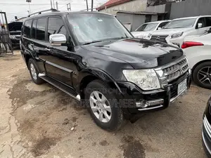 Mitsubishi Pajero 2013 Black