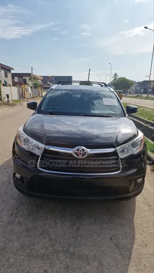 Toyota Highlander XLE 4dr SUV AWD (3.5L 6cyl 6A) 2014 Black