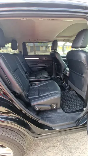 Toyota Highlander XLE 4dr SUV AWD (3.5L 6cyl 6A) 2014 Black