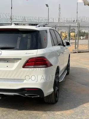 Mercedes-Benz GLE-Class GLE 400 4MATIC 2016 White