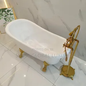 Complete Set of Bathtub With Standing Mixer Tap