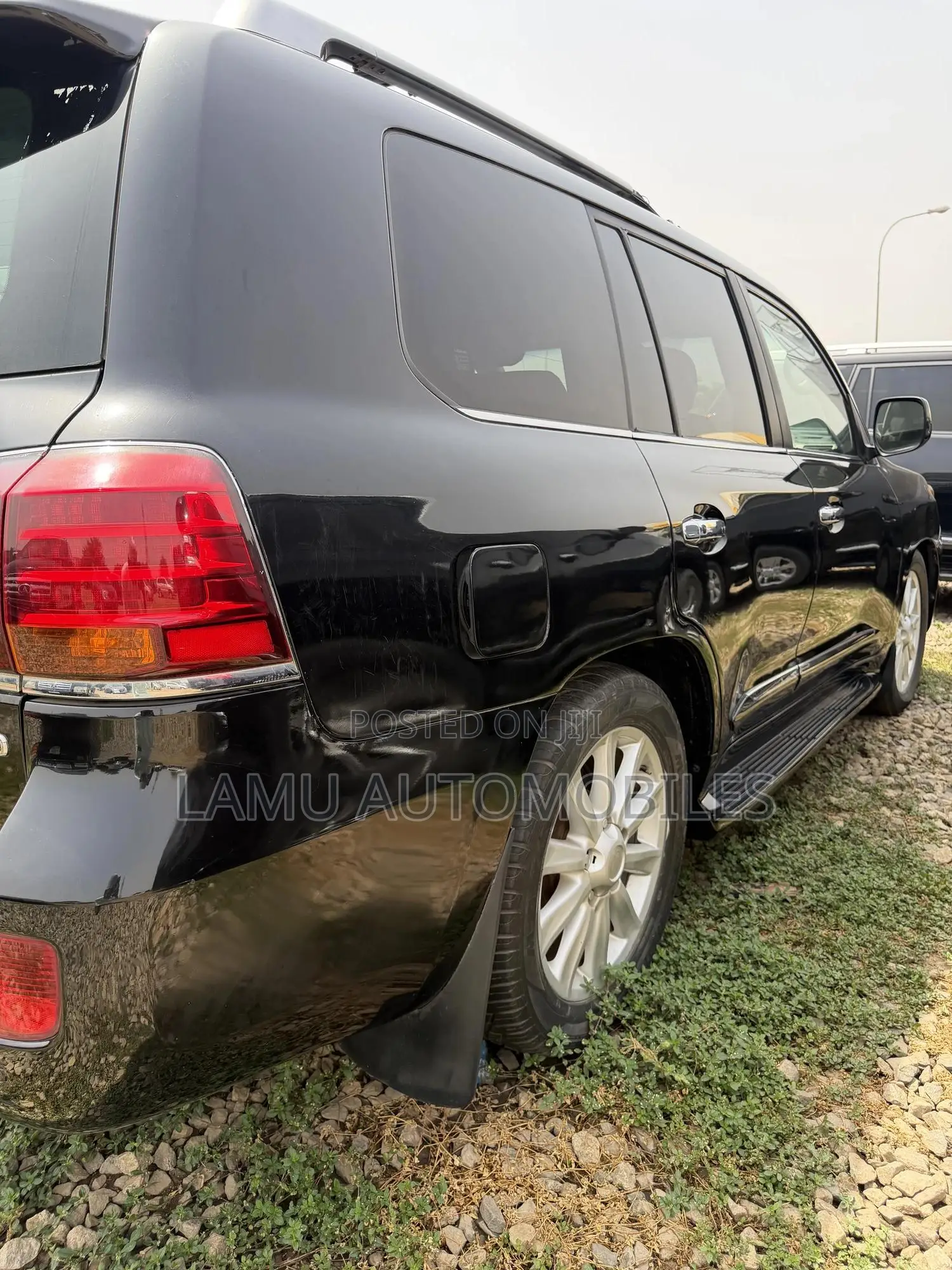 Lexus LX 570 2010 Black
