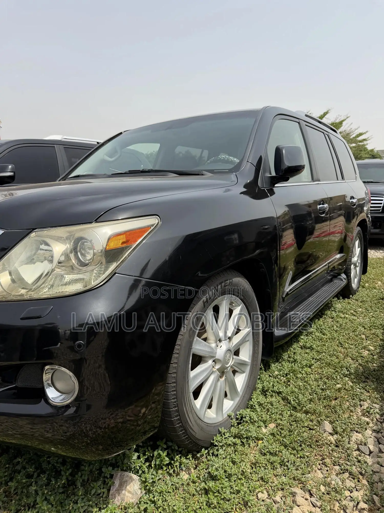 Lexus LX 570 2010 Black