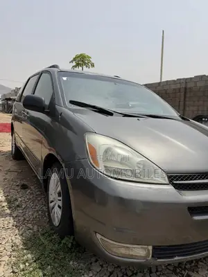 Toyota Sienna 2006 Gray