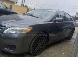 Toyota Camry 2010 Gray