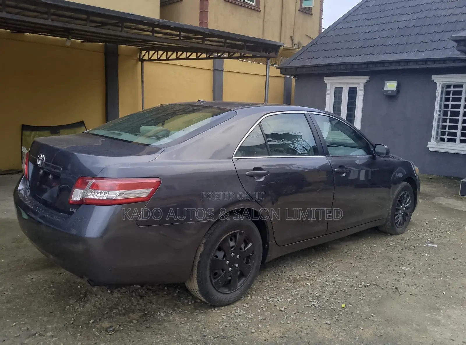 Toyota Camry 2010 Gray