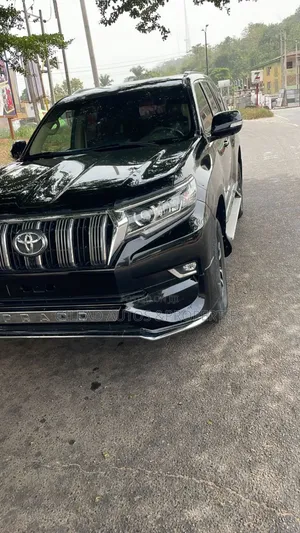 Toyota Land Cruiser Prado 4.0 Petrol TX-L 2017 Black