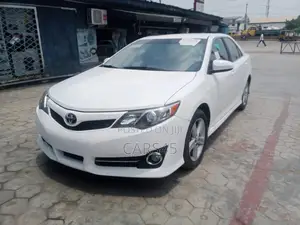 Toyota Camry 2012 White