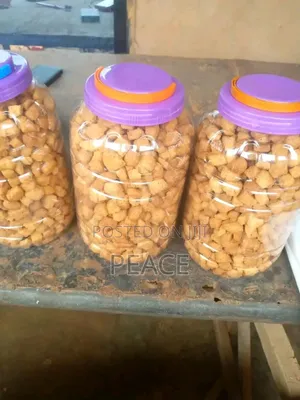 Chin Chin and Peanut