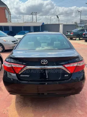 Toyota Camry SE 4dr Sedan (2.5L 4cyl 6A) 2017 Black