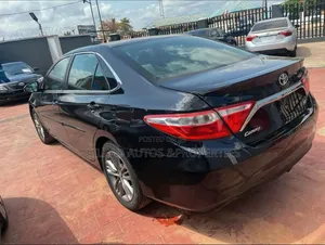 Toyota Camry SE 4dr Sedan (2.5L 4cyl 6A) 2017 Black