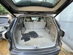 Toyota Highlander LE 4dr SUV AWD (3.5L 6cyl 6A) 2015 Brown