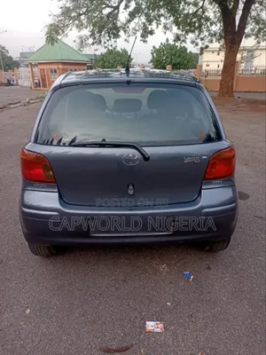 Toyota Yaris 1.0 Eco 2005 Gray