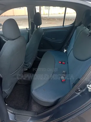 Toyota Yaris 1.0 Eco 2005 Gray