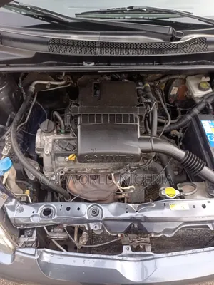 Toyota Yaris 1.0 Eco 2005 Gray