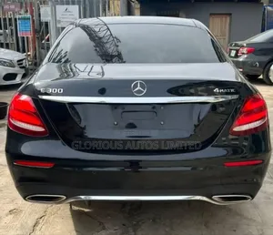 Mercedes-Benz E300 2019 Black