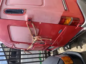 Ford Transit 2004 Red