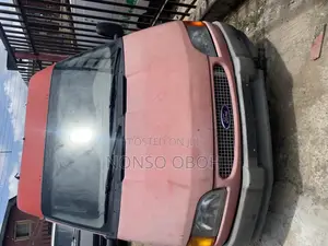 Ford Transit 2004 Red